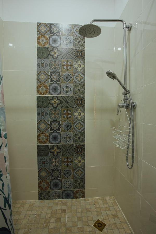 Aparthotel July Lower Prince's Quarter Esterno foto